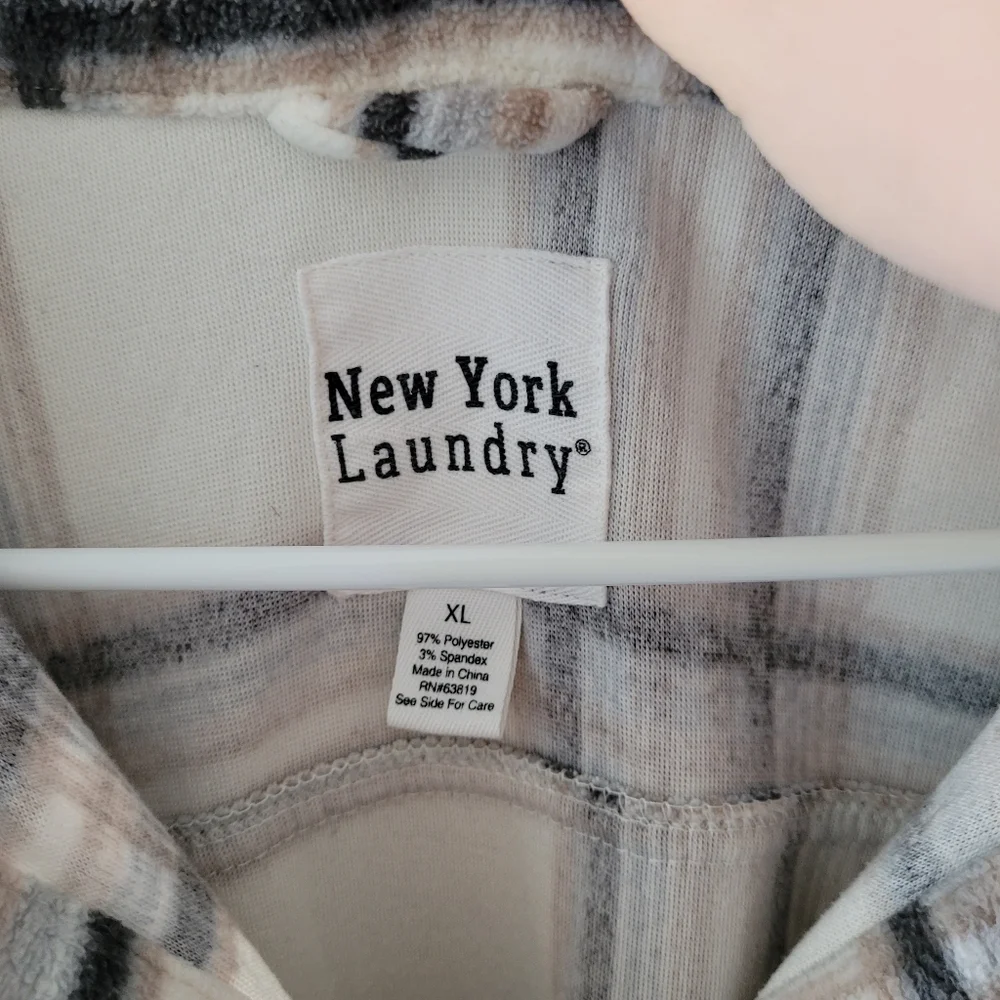 Fleece Flannel Top - Picture 2 of 4